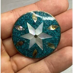 Vintage Round Mother Of Pearl Blue Brooch Pin